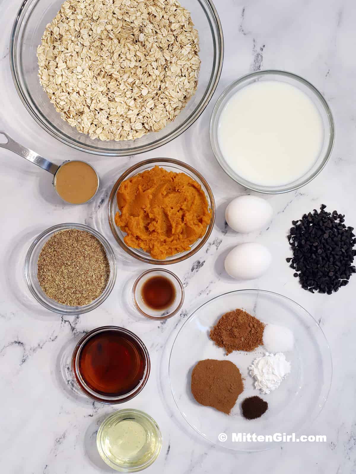 Ingredients for pumpkin baked oatmeal.