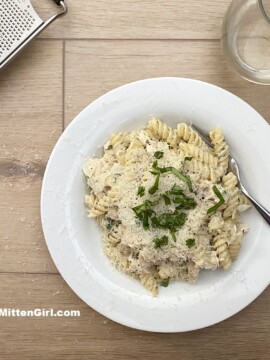 Creamy Chicken Pesto Pasta