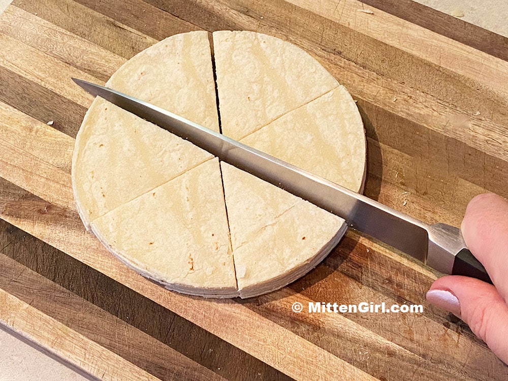 Cutting tortillas for chips