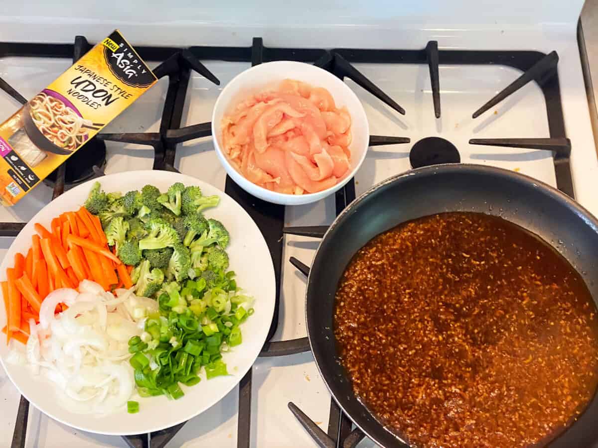 Ingredients for stir fry using citrus garlic sauce