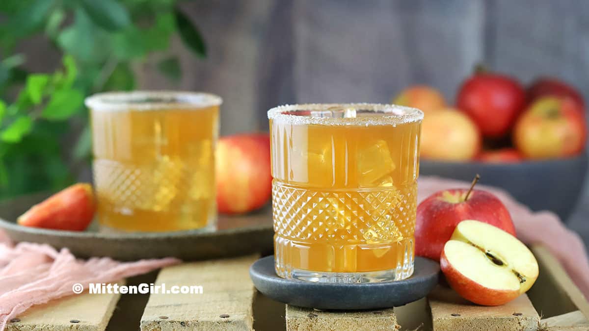 Caramel Apple Vodka Cocktail with Apple Cider