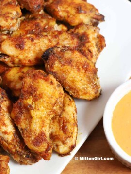 Chili Rubbed Baked Chicken Wings