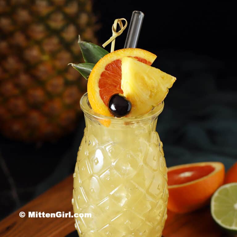 Easy Tiki Rum Cocktail