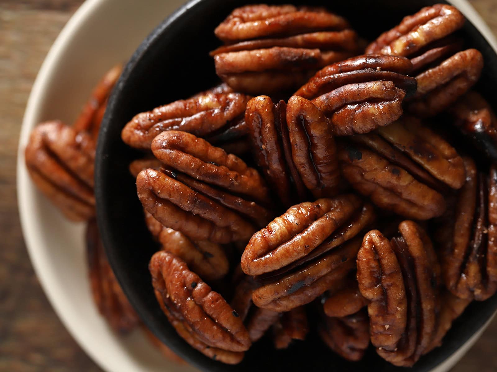 A dish of candied pecans.
